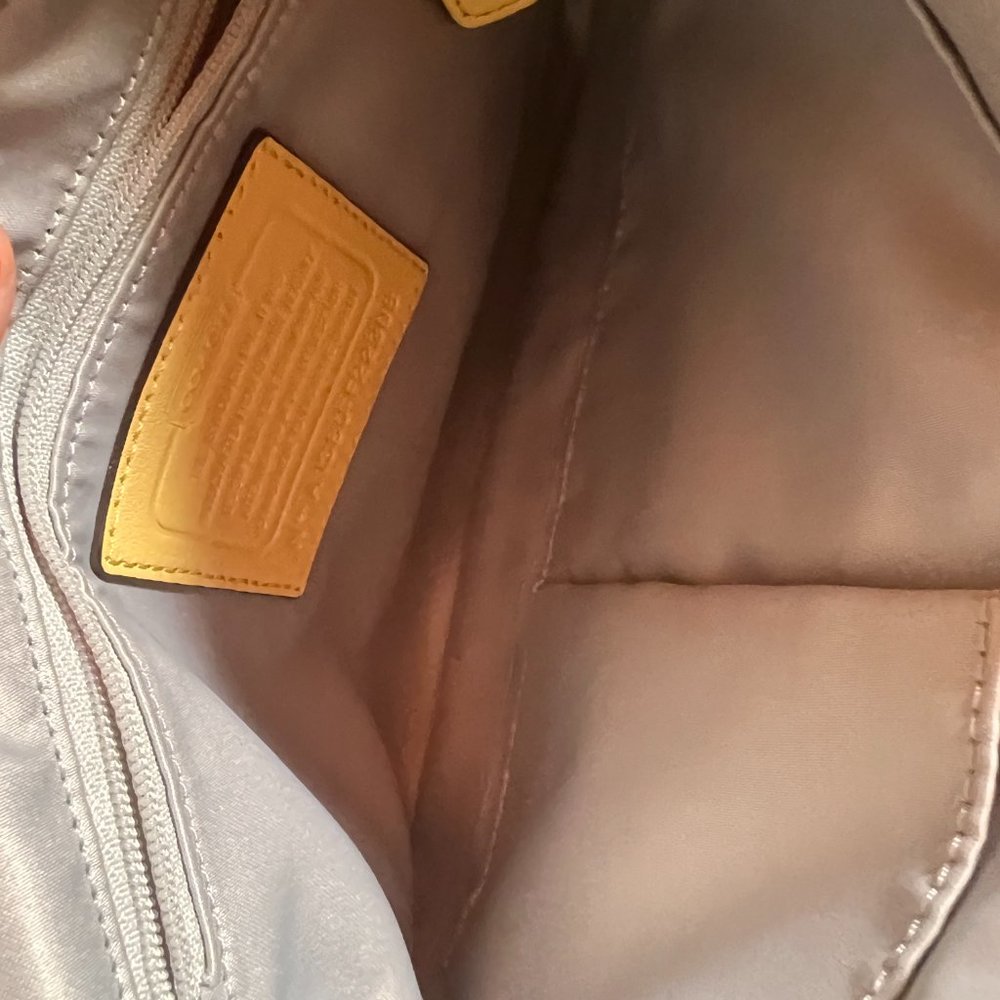 Coach Kristin shoulder/crossbody bag yellow leather - Picture 4 of 12